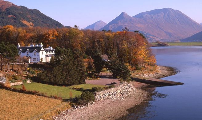 Loch Leven Hotel Exterior