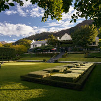 Leeu Estates