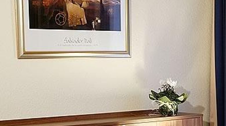 <b>Hotel Carina Room</b>