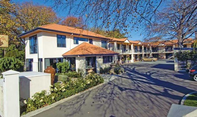 Randolph Motel Apartments Exterior