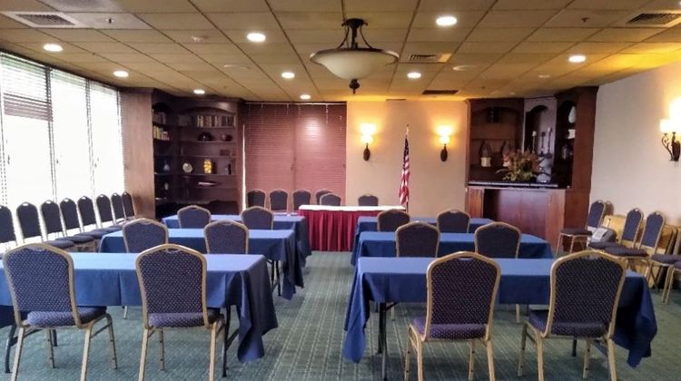 Chester Hotel & Conference Center Meeting