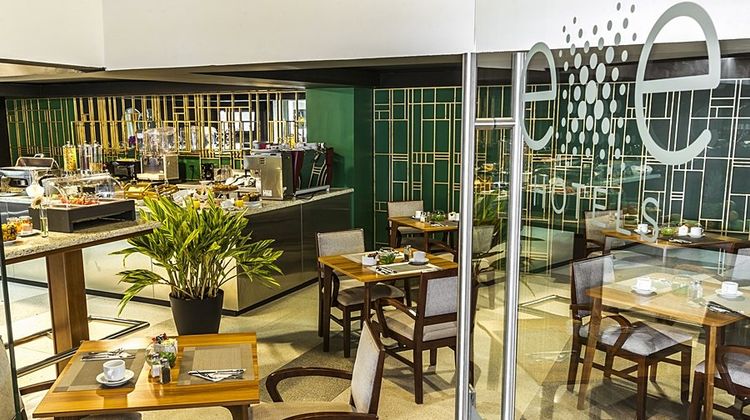Exe San Jose Center Restaurant
