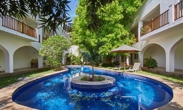 Alexander's Hotel