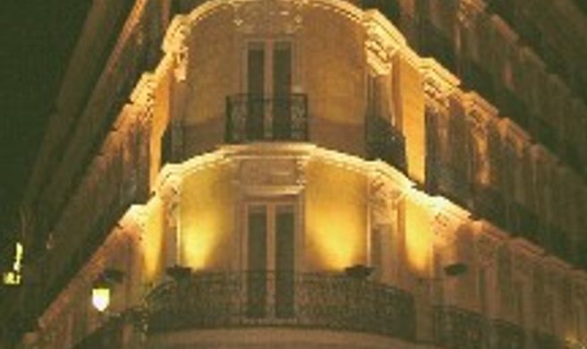 Hotel Preciados Exterior