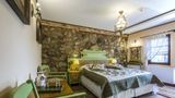 <b>Resort Ambient Room</b>