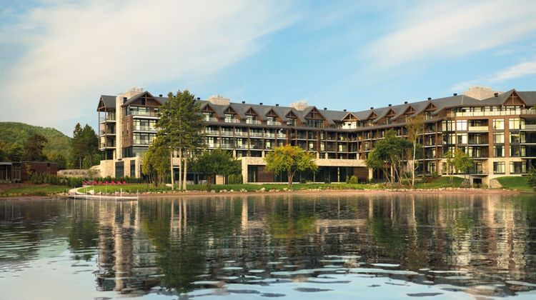 Entourage Resort Exterior