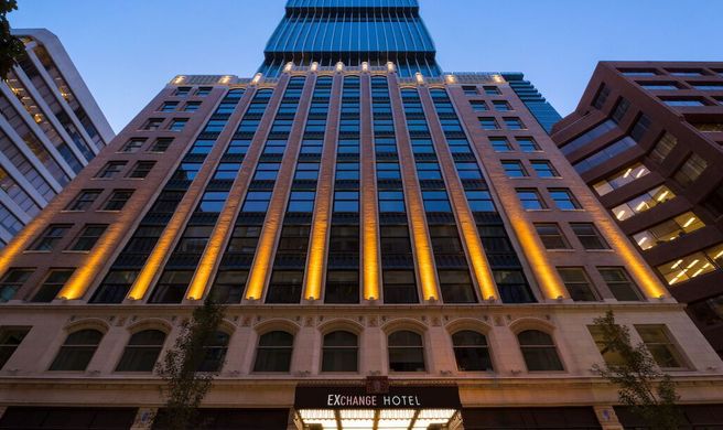 Exchange Hotel Vancouver Exterior