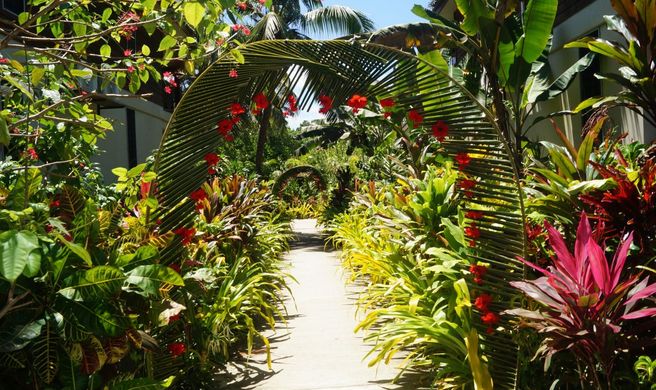 Return to Paradise Resort & Spa Exterior