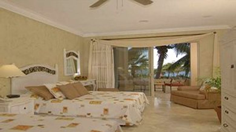<b>Villa La Estancia Room</b>
