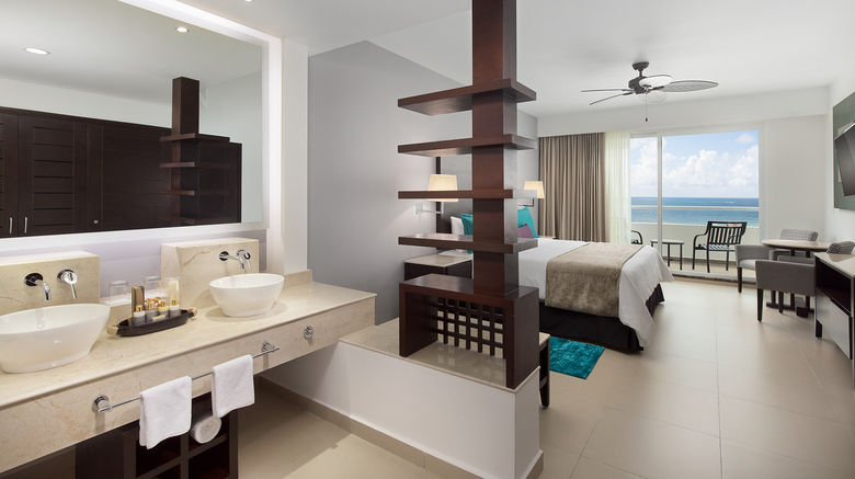 <b>Ventus at Marina El Cid Spa/Beach Resort Room</b> <b>Ventus at Marina El Cid Spa/Beach Resort Room</b>