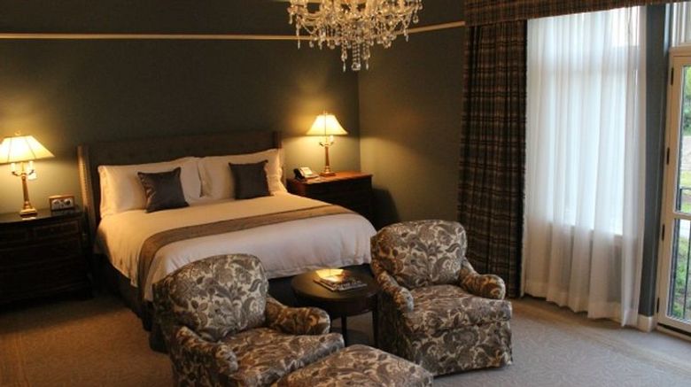 <b>The Bruce Hotel Suite</b>