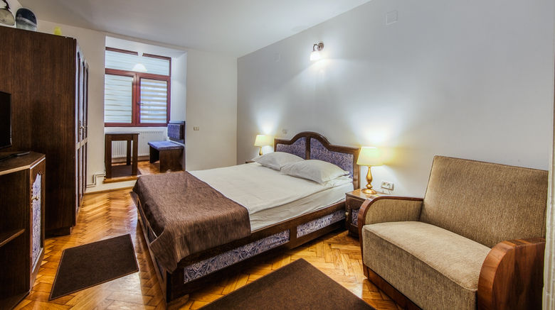 <b>Residence Central Annapolis Room</b>