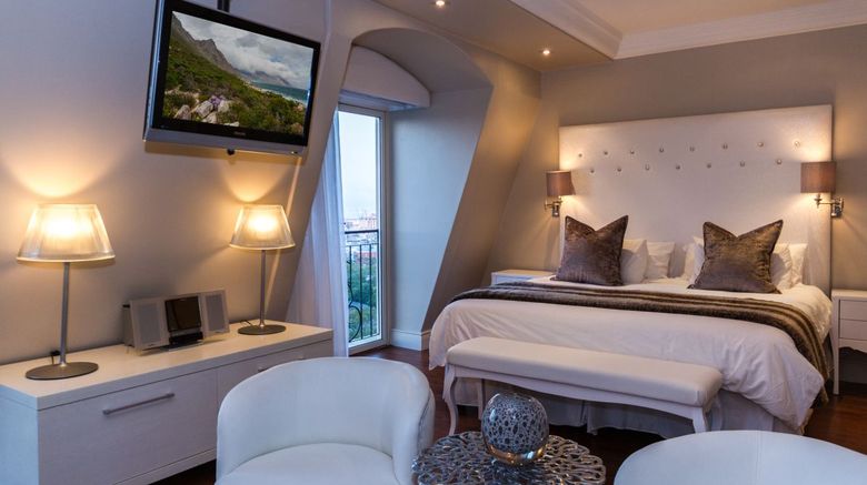 <b>Elite Residences - Cape Royale 706 Suite</b> <b>Elite Residences - Cape Royale 706 Suite</b>