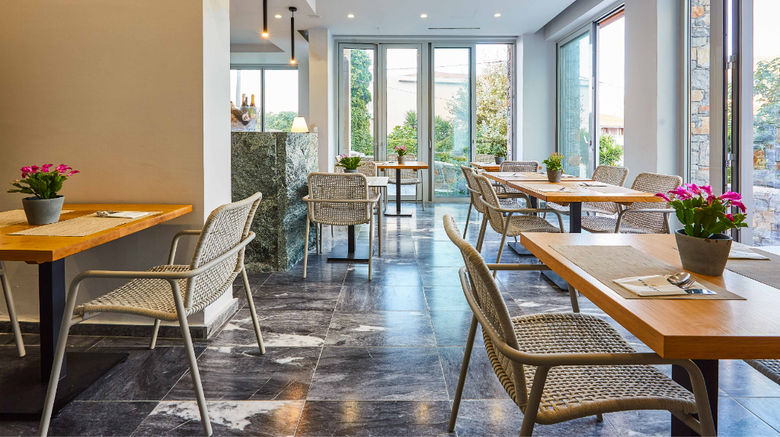 <b>Mystery Hotel Skiathos Restaurant</b> <b>Mystery Hotel Skiathos Restaurant</b>