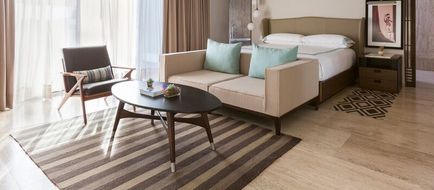 Thompson Beach House Room