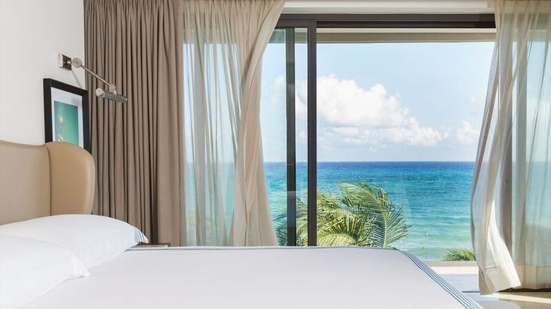 <b>Thompson Beach House Suite</b>