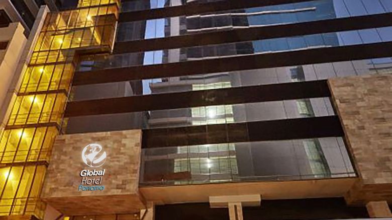 Global Hotel Panama Exterior