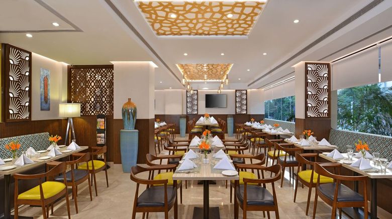 <b>Fortune Inn Promenade, Vadodara Restaurant</b>