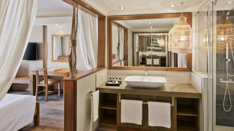 C Mauritius Room