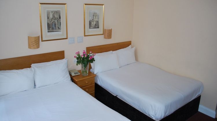 Lord Kensington Hotel Suite