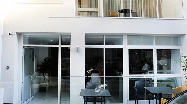 Gold Lion ResidenSea Guest House Exterior