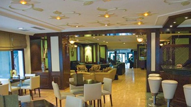Adela Hotel Bar/Lounge