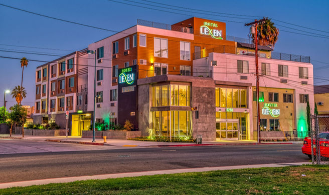 Lexen Hotel Near Universal Exterior