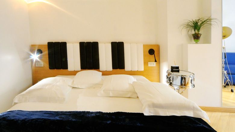<b>Hotel Franklin Feel the Sound Roma Suite</b> <b>Hotel Franklin Feel the Sound Roma Suite</b>