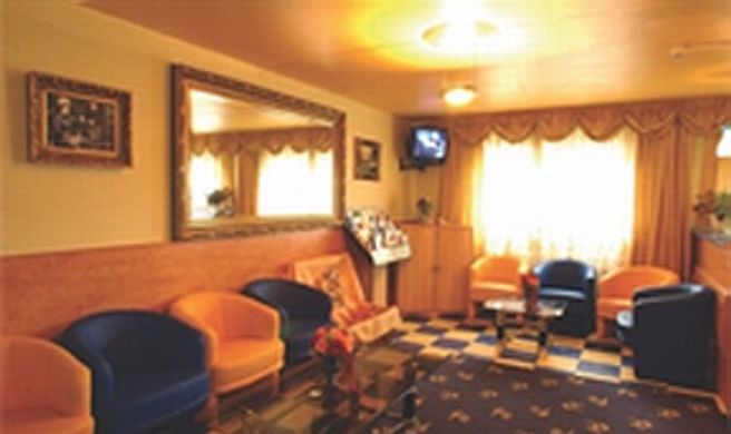 Anna Hotel Lobby