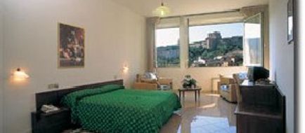 Hotel Minerva Room