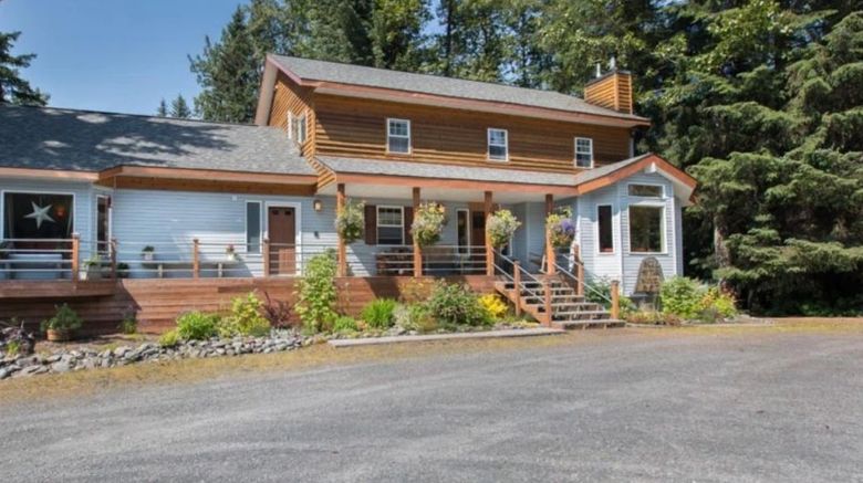 <b>Bell in the Woods Bed and Breakfast Exterior</b>