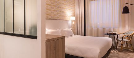 The Originals Boutique Maison Montmartre Room