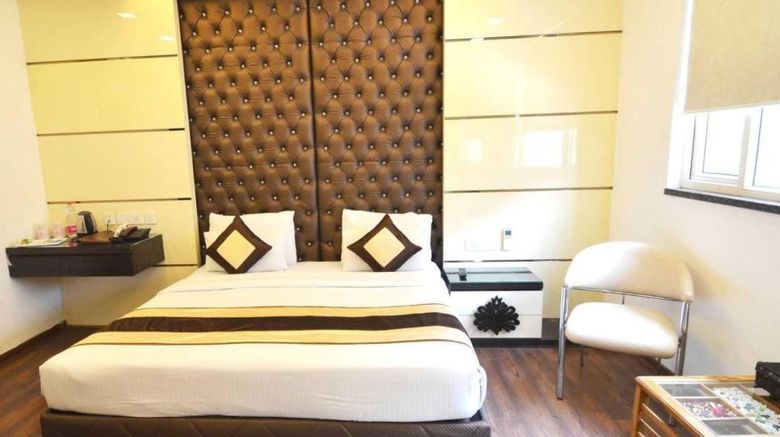 <b>Hotel Metro View Room</b>