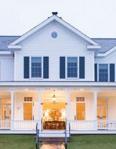 Quogue Club at Hallock House