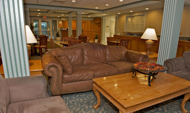 Albany CrestHill Suites Lobby