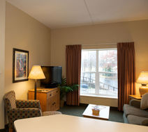 Albany CrestHill Suites Suite