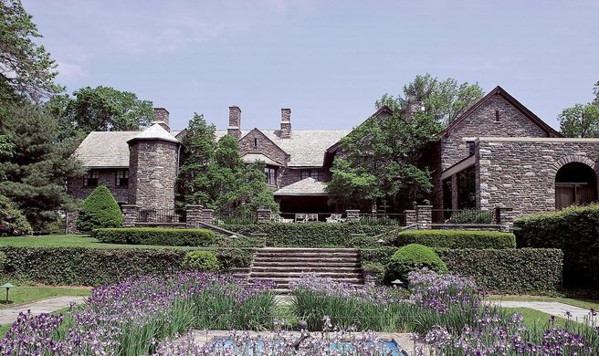 The Inn at Villanova University Exterior