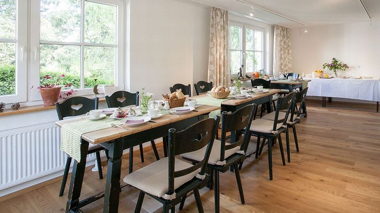 <b>Pension Tannenheim Restaurant</b>