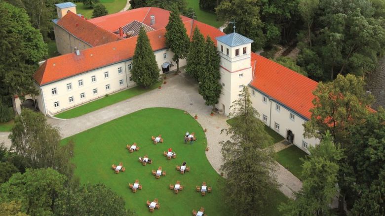 Zamek na Skale Exterior