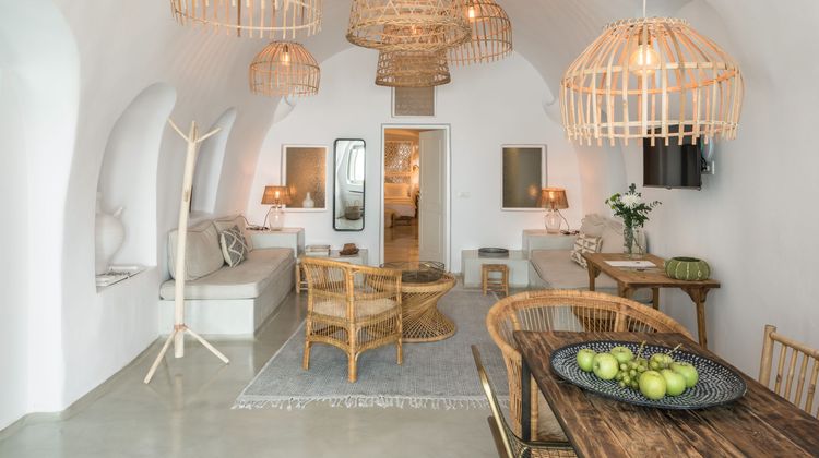 Cocoon Suites Santorini Suite
