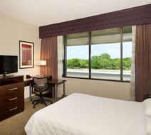Thryv Hotel & Conference Center Room