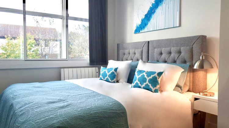 Heathrow Airport Apartments Room