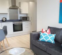 Heathrow Airport Apartments Suite