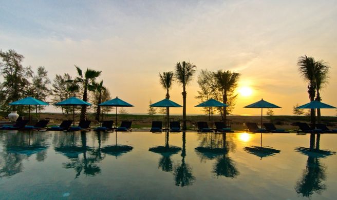 Away Phuket le Coral Exterior