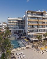 The Fives Oceanfront Puerto Morelos