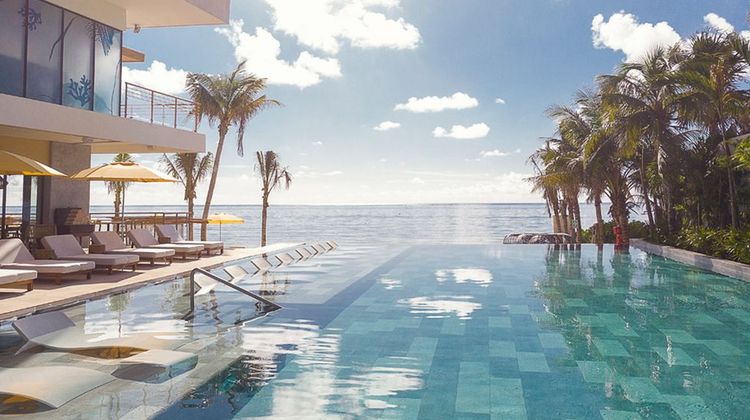 The Fives Oceanfront Puerto Morelos Pool