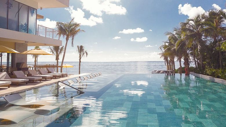 <b>The Fives Oceanfront Puerto Morelos Pool</b> <b>The Fives Oceanfront Puerto Morelos Pool</b>