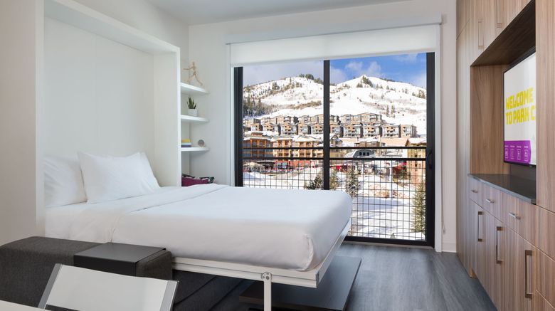 <b>Canyon Haus Room</b>