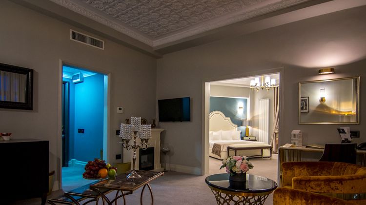 Hotel Lido by Phoenicia Suite