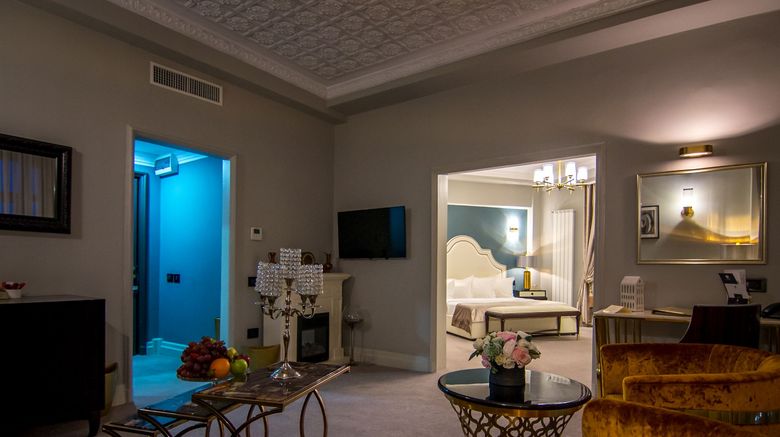 <b>Hotel Lido by Phoenicia Suite</b> <b>Hotel Lido by Phoenicia Suite</b>